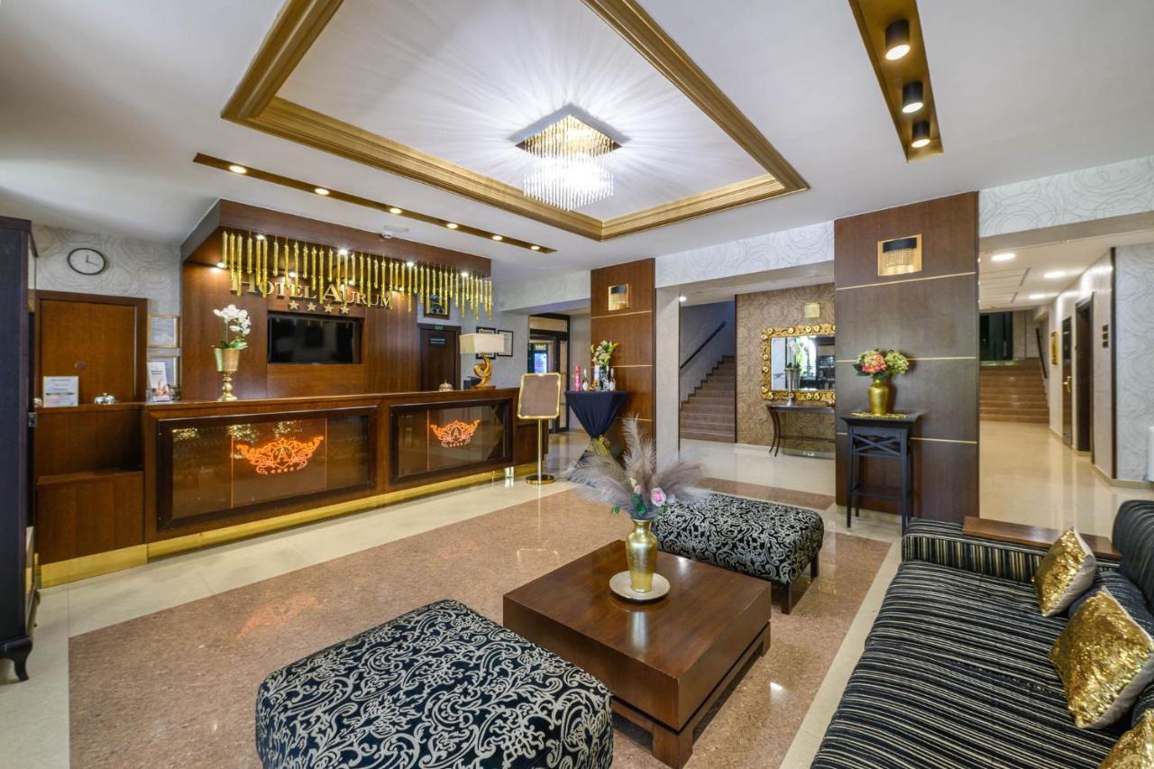 Hotel Aurum ไฮจ์ดุสโซบอสโล ภายนอก รูปภาพ